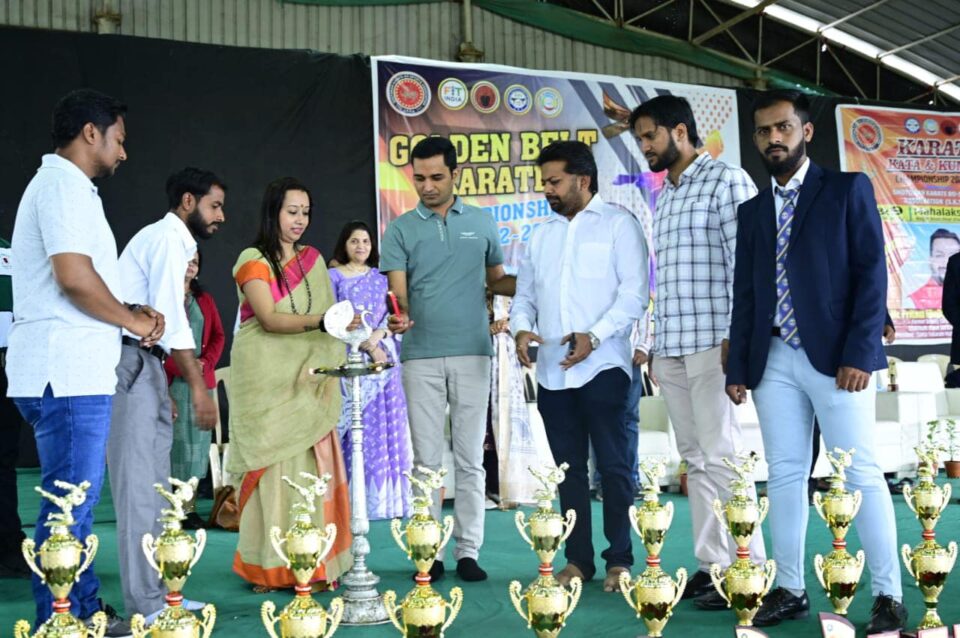 36 schools and 1200 students of Pune participated in Golden Belt Karate Championship